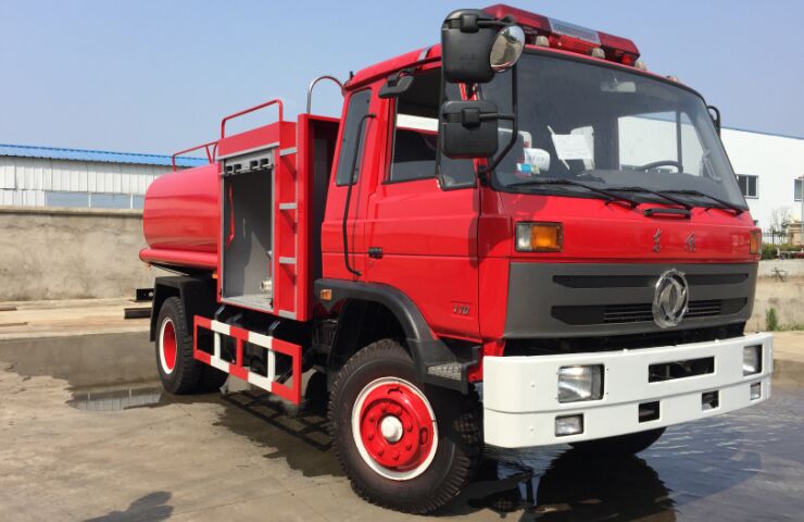 经典款消防车-6吨东风消防洒水